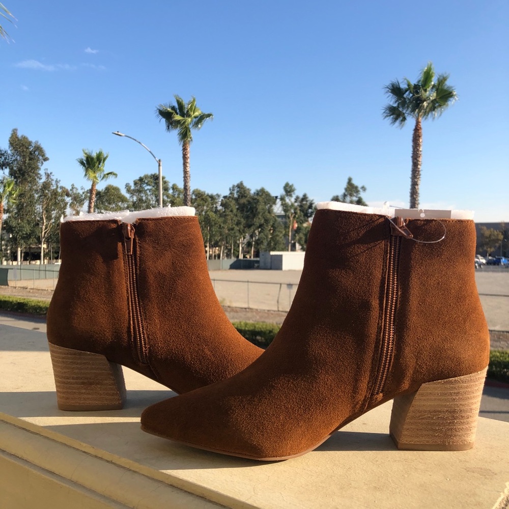 Kenzie Leather Suede Booties Cognac Brown Ankle Boots NEW in Box